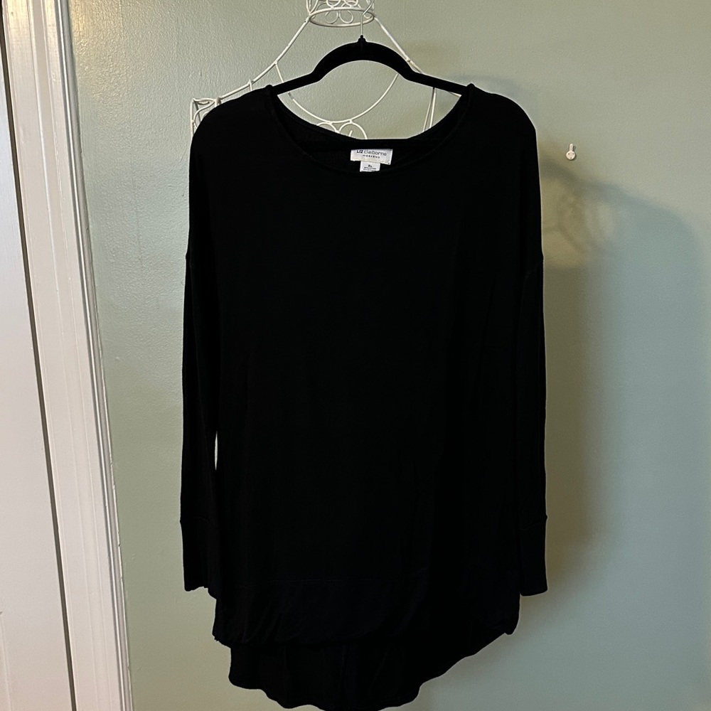 Liz Claiborne Elegant Black Long Sleeve Tee